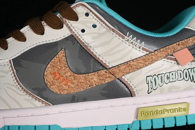 All Categories Nk SB Dunk Series Nk SB Dunk Low Low-top sneakers Nk Dunk Low Panda Prank Spring Touchdown Spring Olive Vietnam Tan Green SB Strappy Low-top Casual Shoes DV0834-101